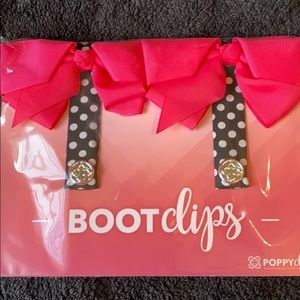Boot clips